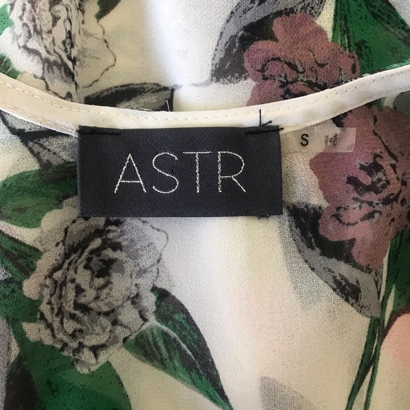 ASTR Tank Blouse - Picture 6 of 6